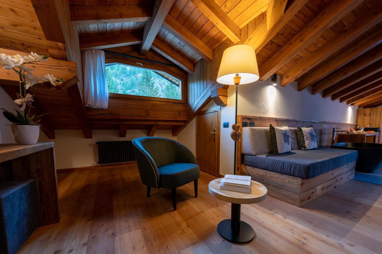 Lo Scoiattolo Hotel Gressoney-La-Trinite